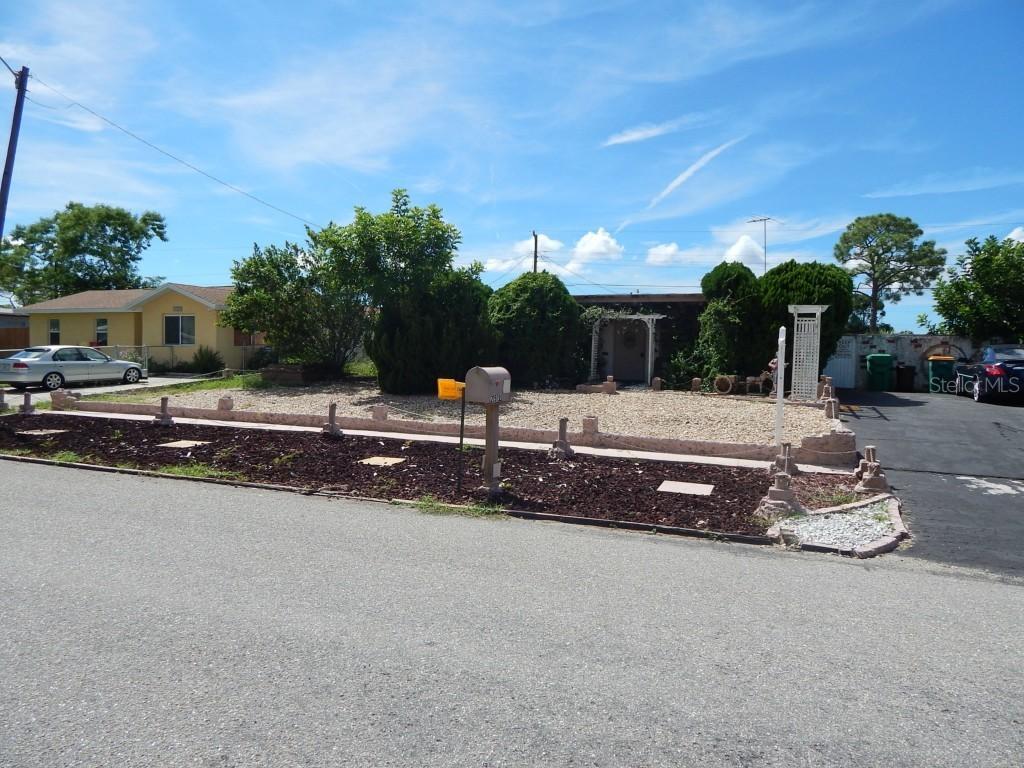 21503 Kenyon Ave., Port Charlotte, FL 33952
