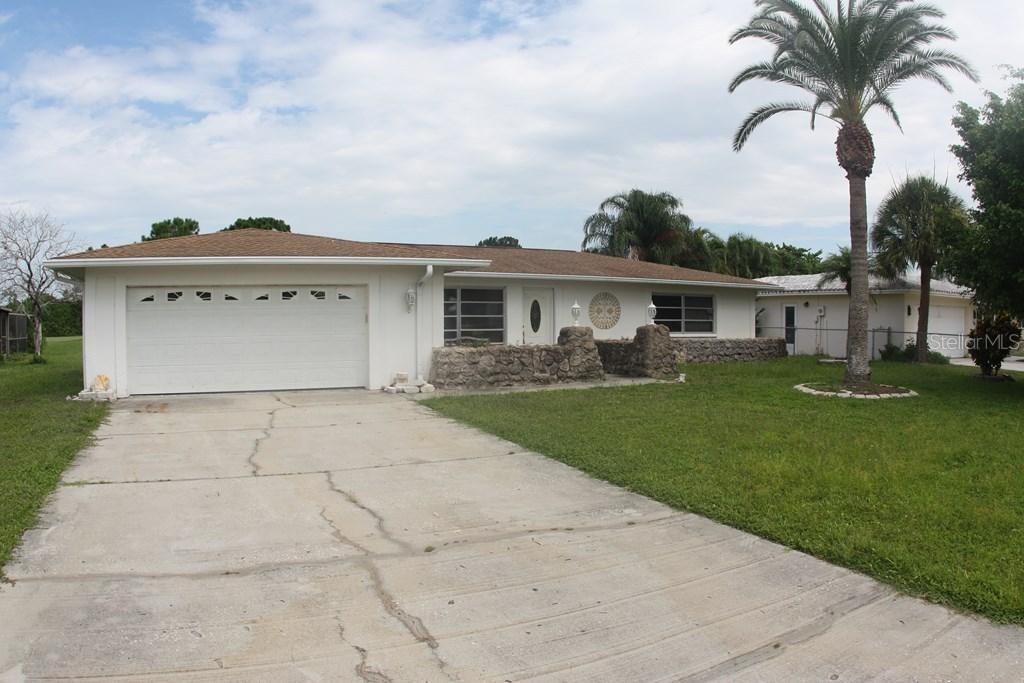 48 Oakland Hills Ct., Rotonda West, FL 33947