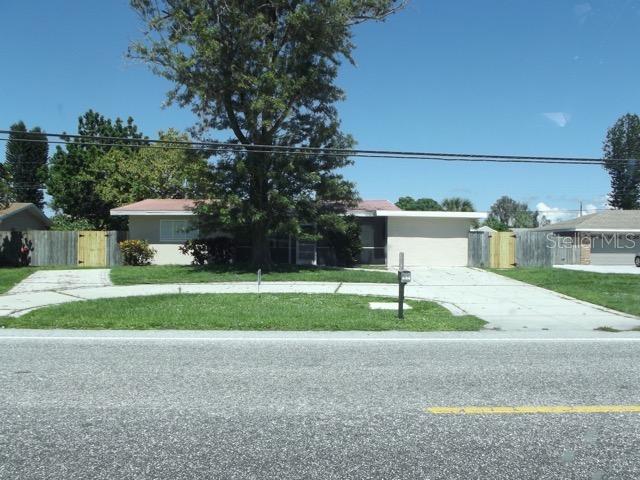 385 Shamrock Blvd., Venice, FL 34293