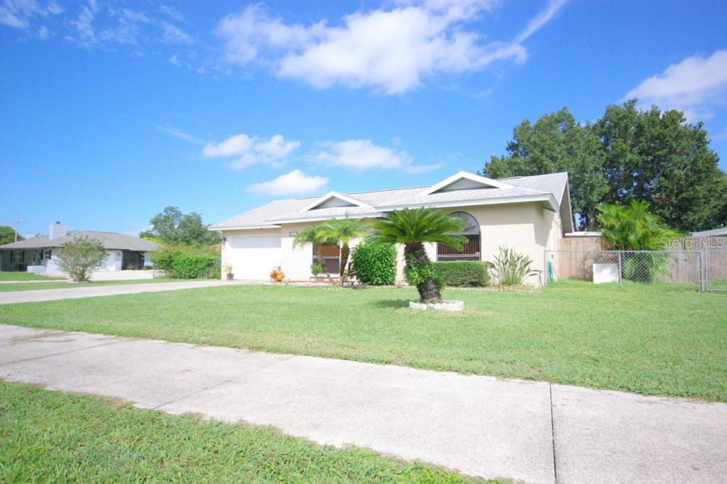 2221 Silver Maple Ct., Sarasota, FL 34234