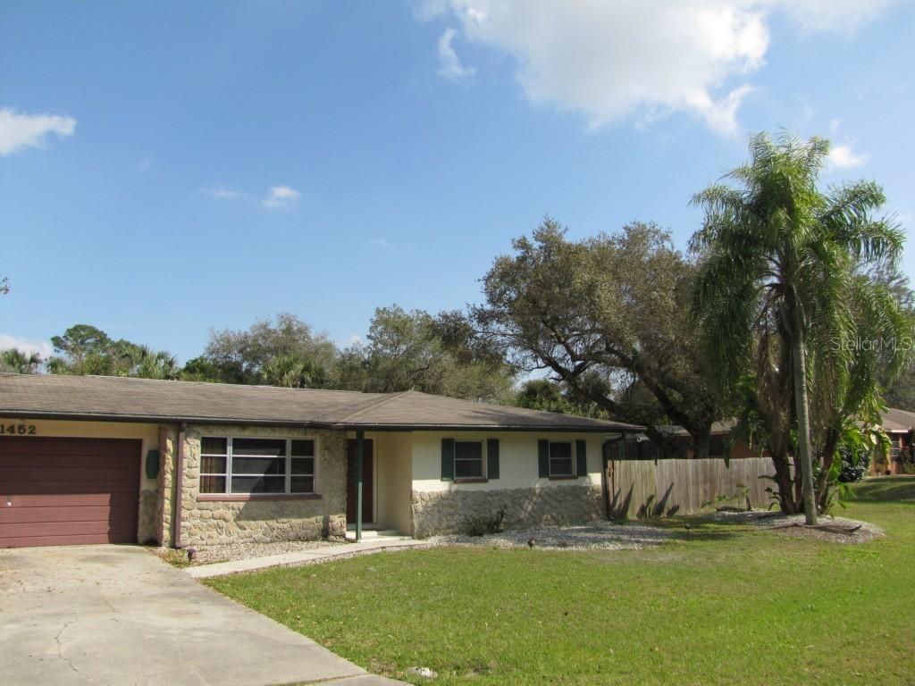 1452 Stamford St, Port Charlotte, FL 33952