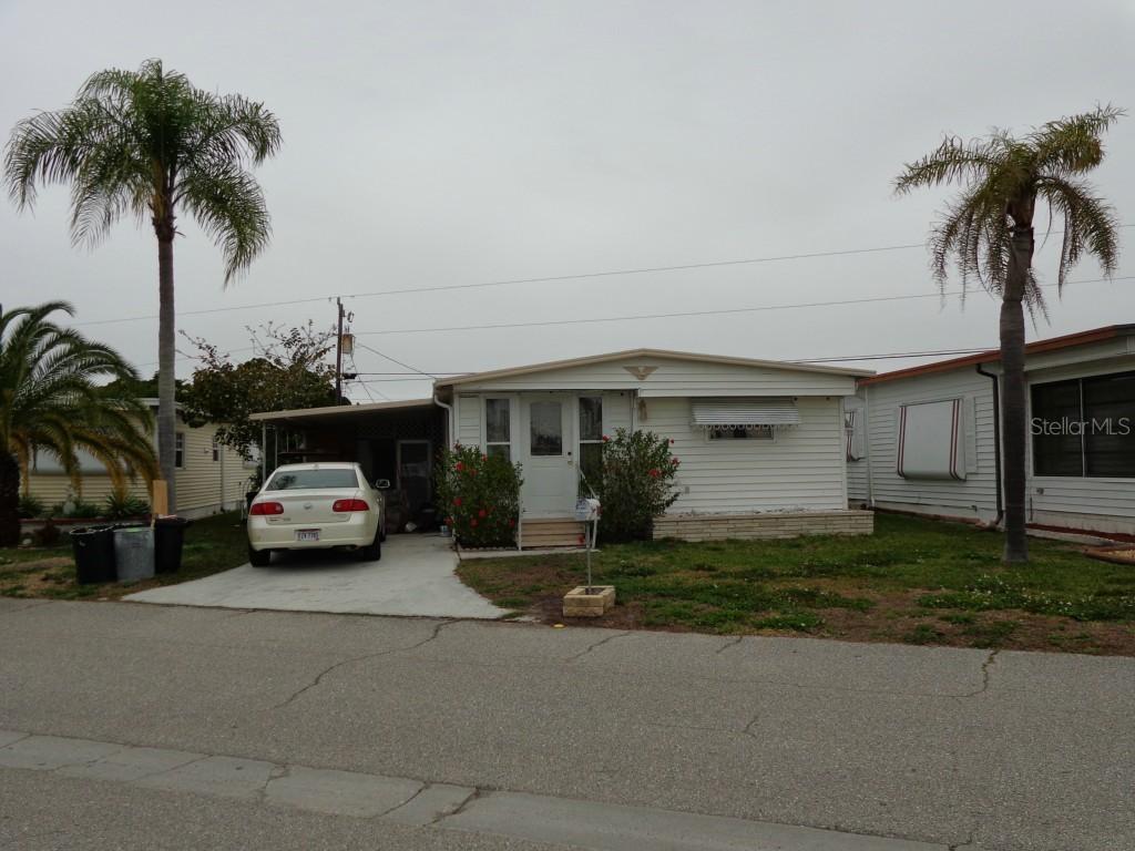 542 Blackburn Blvd., North Port, FL 34287