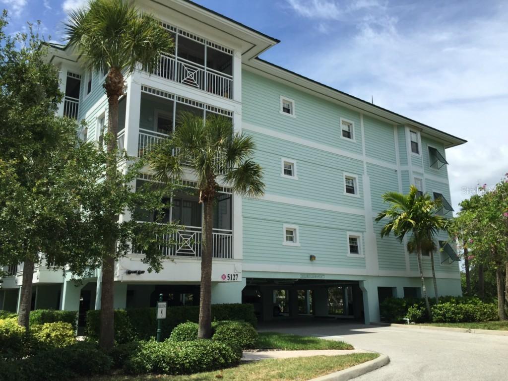5127 Melbourne St. #F-202, Punta Gorda, FL 33980