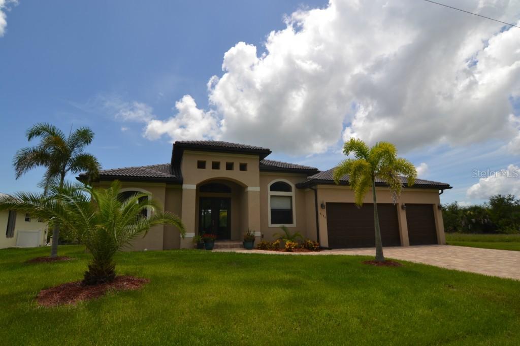 8186 Santa Cruz Dr., Port Charlotte, FL 33981