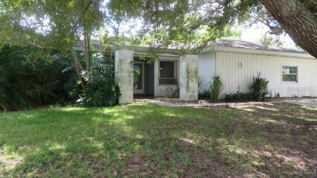 21339 Cottonwood Ave., Port Charlotte, FL 33952