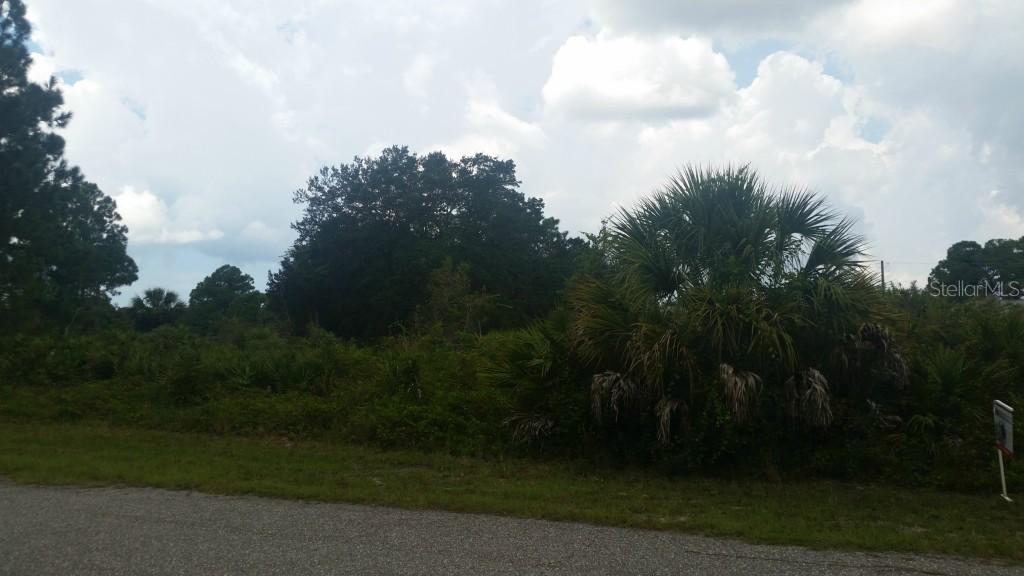 Rival Ter., North Port, FL 34286