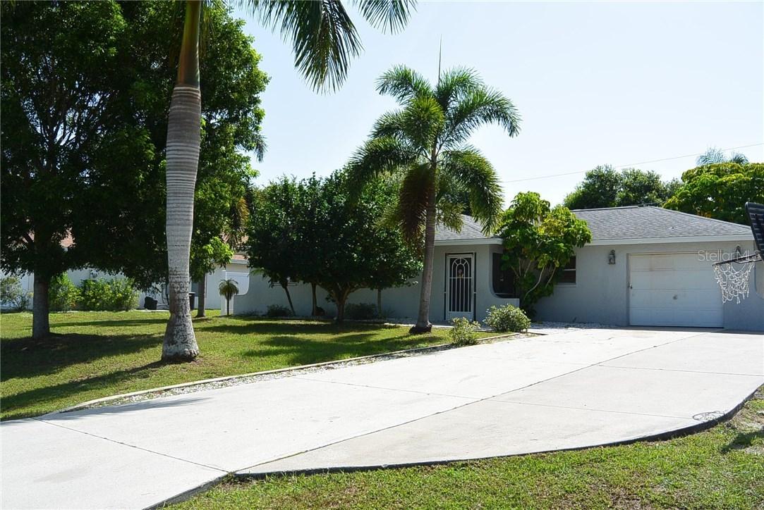 6948 Tuxedo St., Englewood, FL 34224