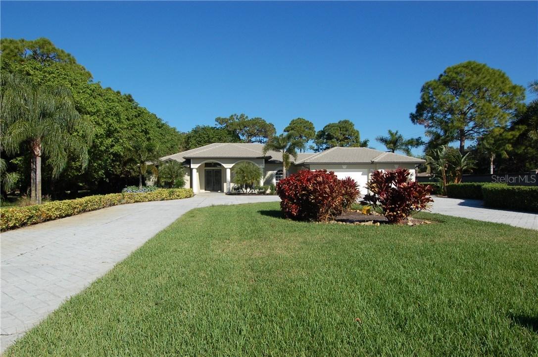 901 Park Place Dr., Englewood, FL 34223