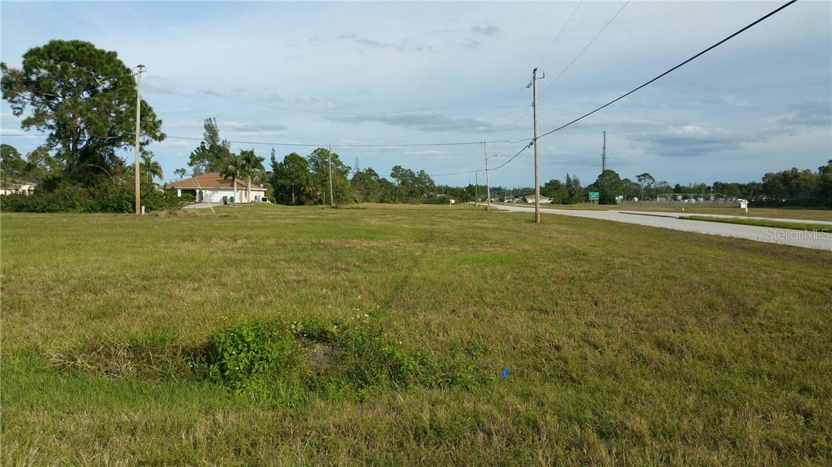 515 SW 28th Pl., Cape Coral, FL 33991