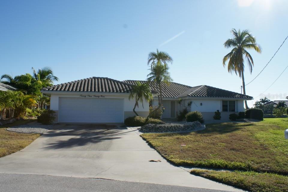 2329 Palm Tree Dr., Punta Gorda, FL 33950