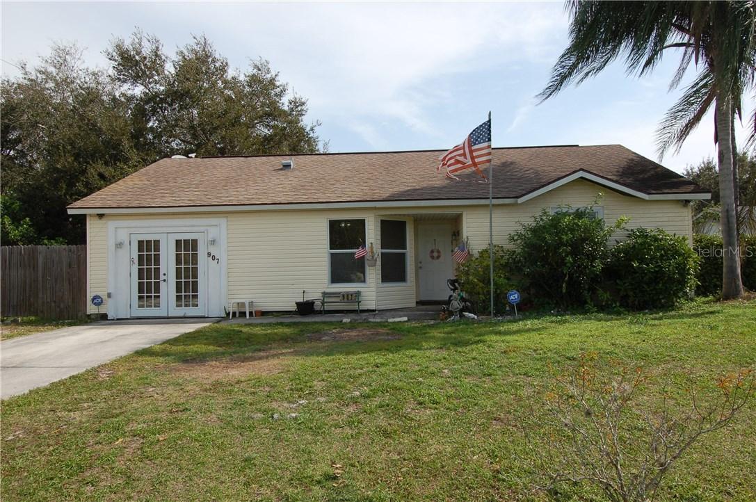 907 NW Andrews Ave., Port Charlotte, FL 33948