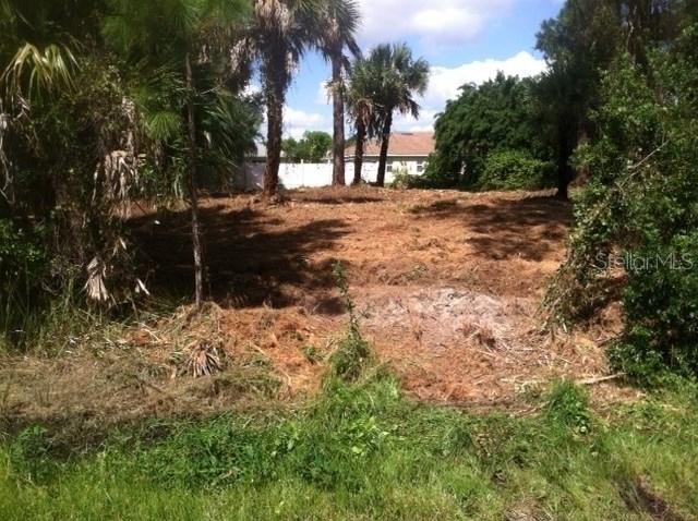 Zuyder Ter., North Port, FL 34286