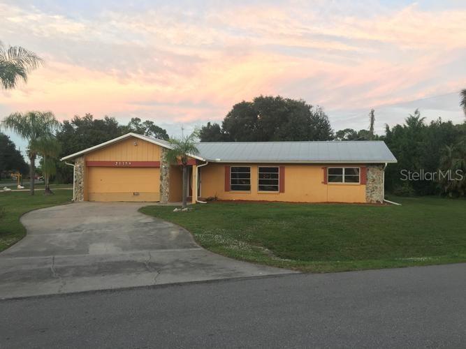 21158 Coachman Ave., Port Charlotte, FL 33952