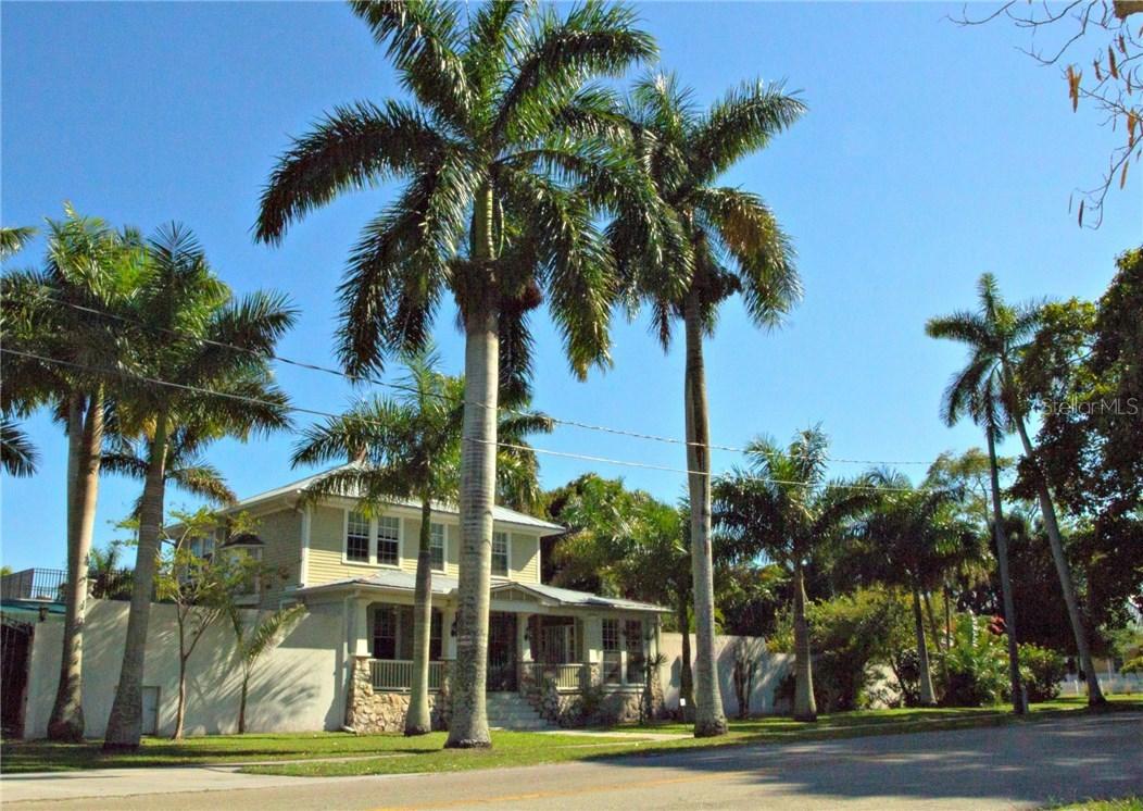 321 W Retta Esplanade, Punta Gorda, FL 33950