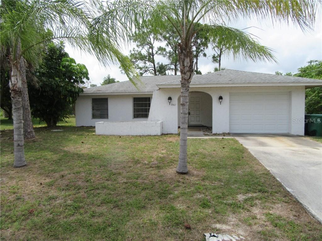 2267 Lakeshore Cir., Port Charlotte, FL 33952