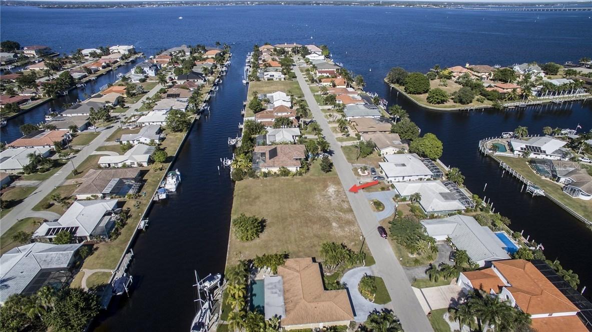 2272 Palm Tree Dr., Punta Gorda, FL 33950