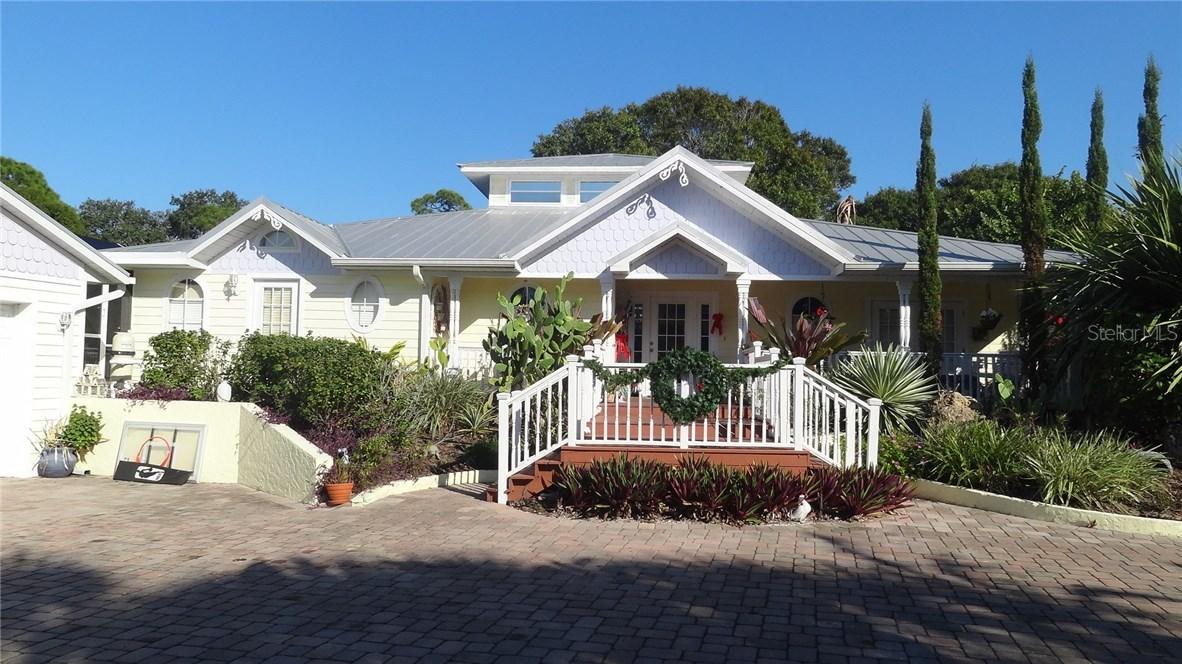 879 Shore Rd., Nokomis, FL 34275