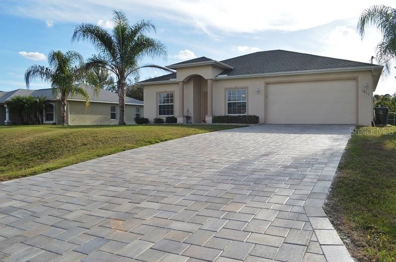 1811 Oakland Rd., North Port, FL 34286