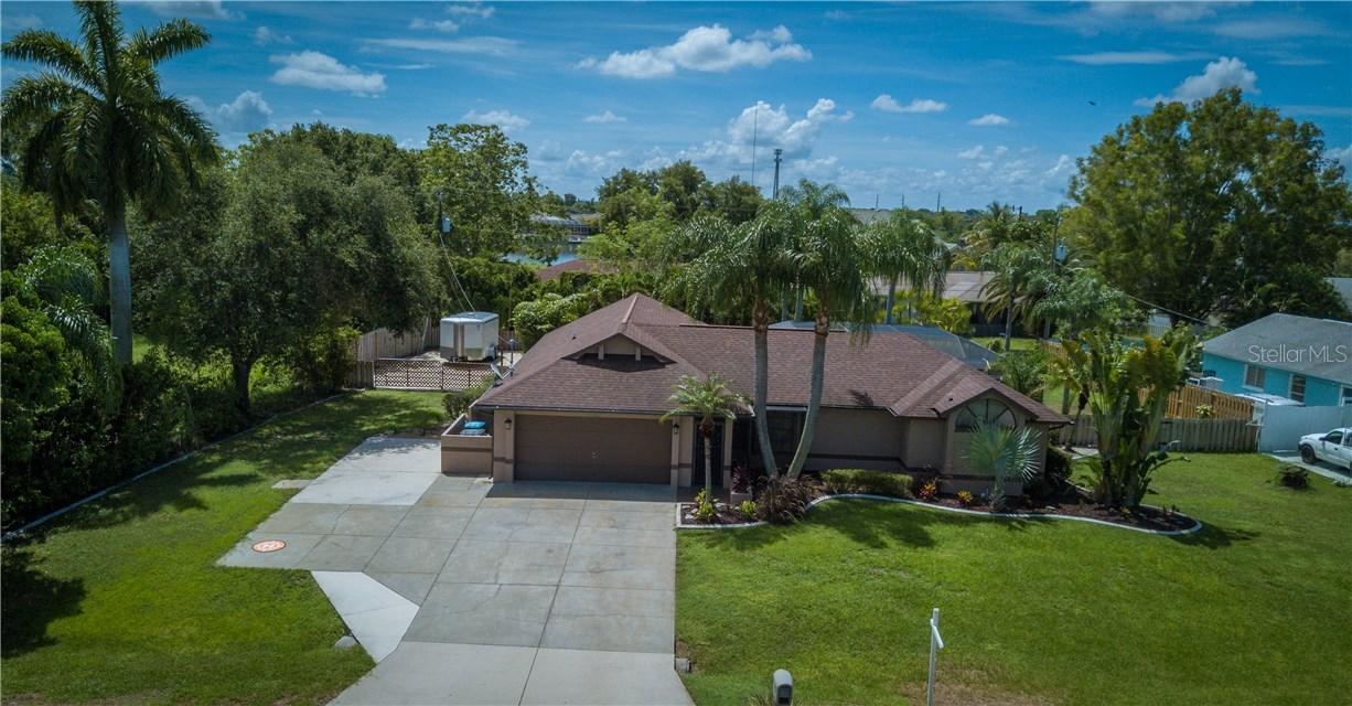 2102 NE 3rd Ter., Cape Coral, FL 33909