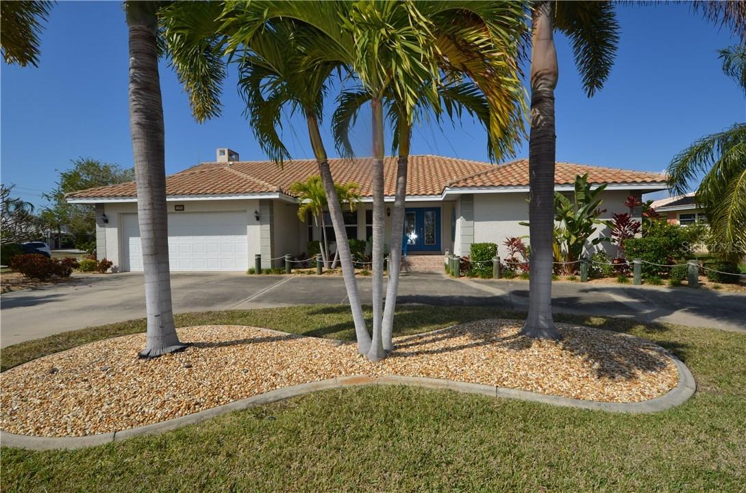 195 Bayshore Ct., Punta Gorda, FL 33950