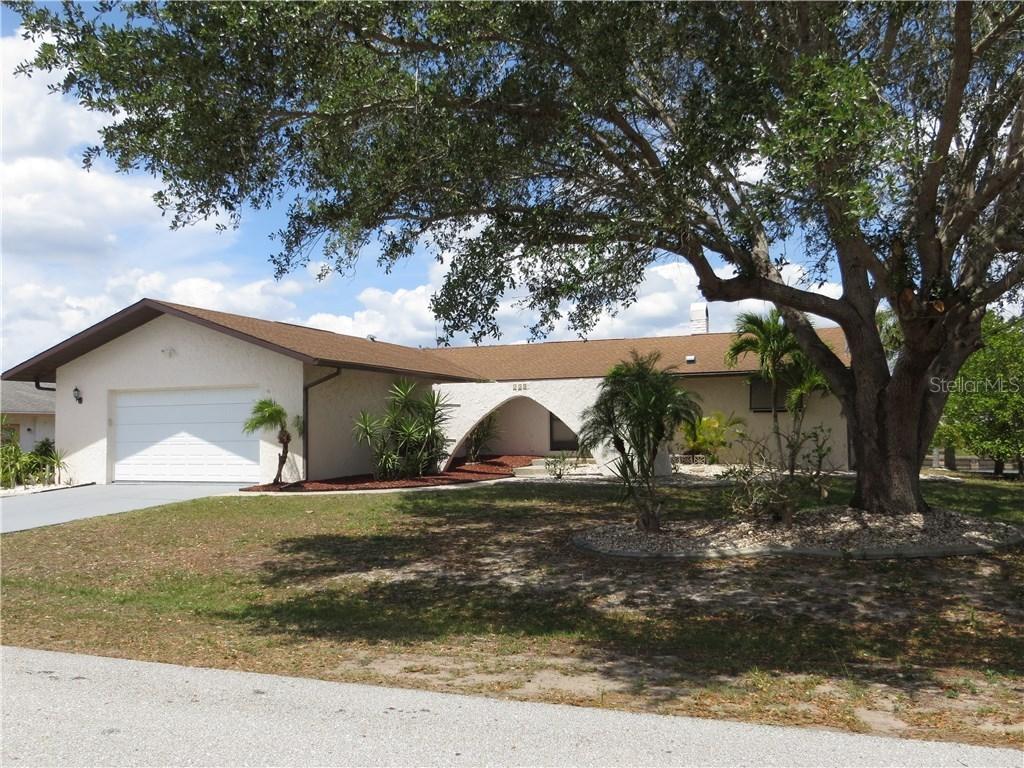 128 Sinclair St., Port Charlotte, FL 33952