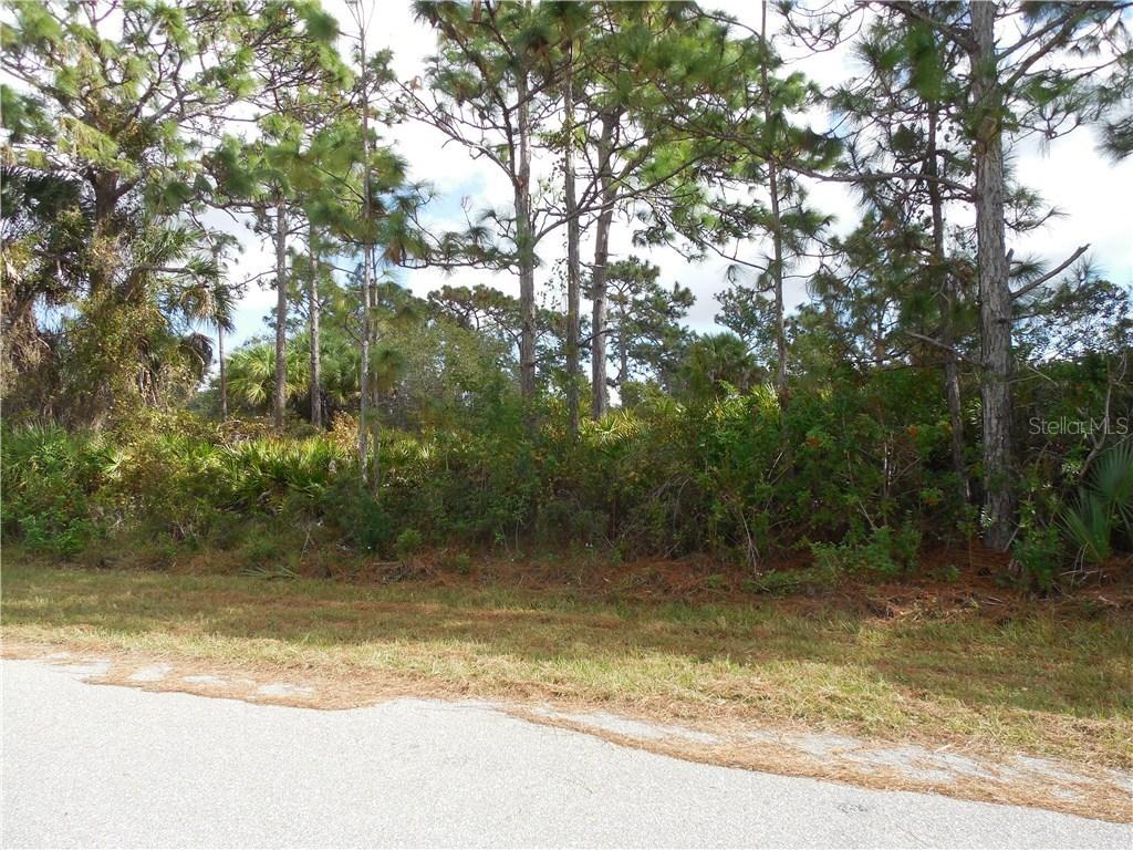 5298 Murphy St., Port Charlotte, FL 33981