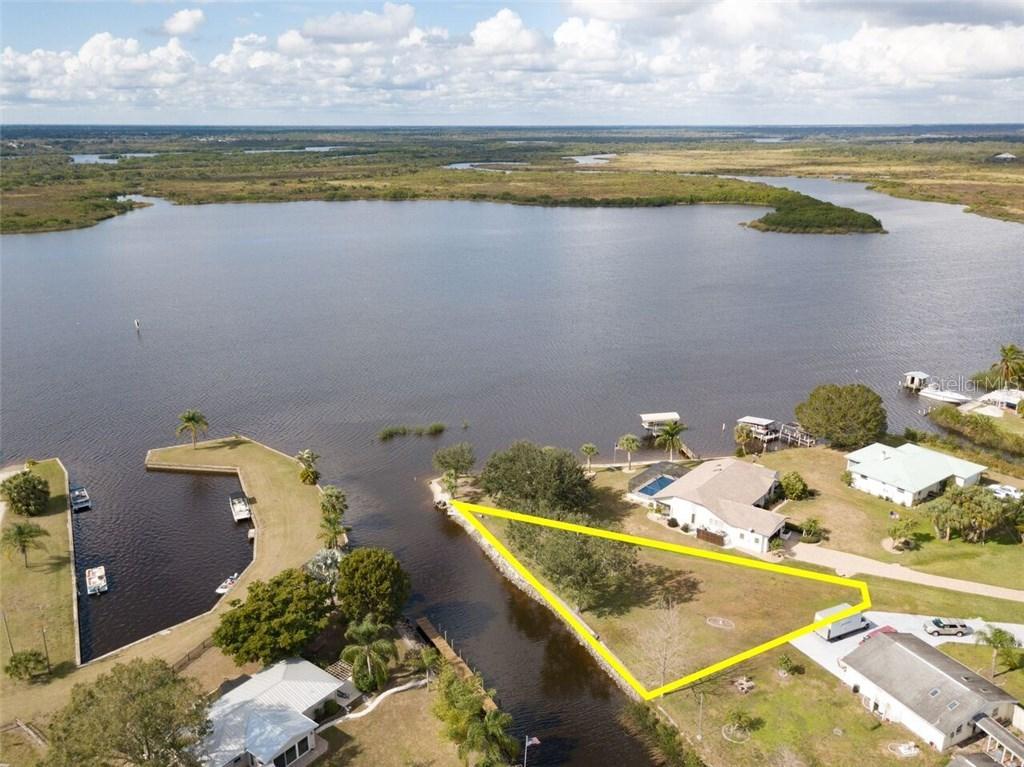 535 Ridgecrest Dr., Punta Gorda, FL 33982