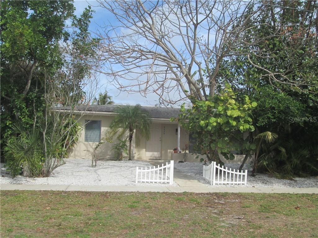 4475 Conway Blvd., Port Charlotte, FL 33952