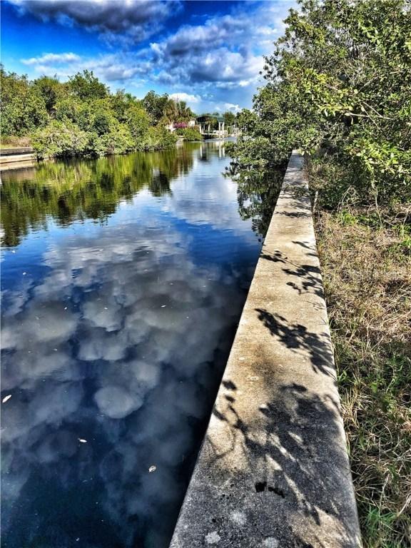 18702 Arapahoe Circle Cir., Port Charlotte, FL 33948