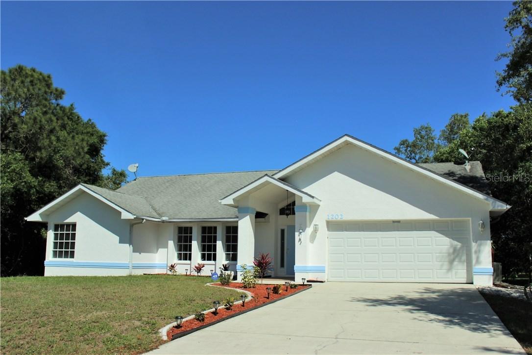 1202 Desmond St., Port Charlotte, FL 33952