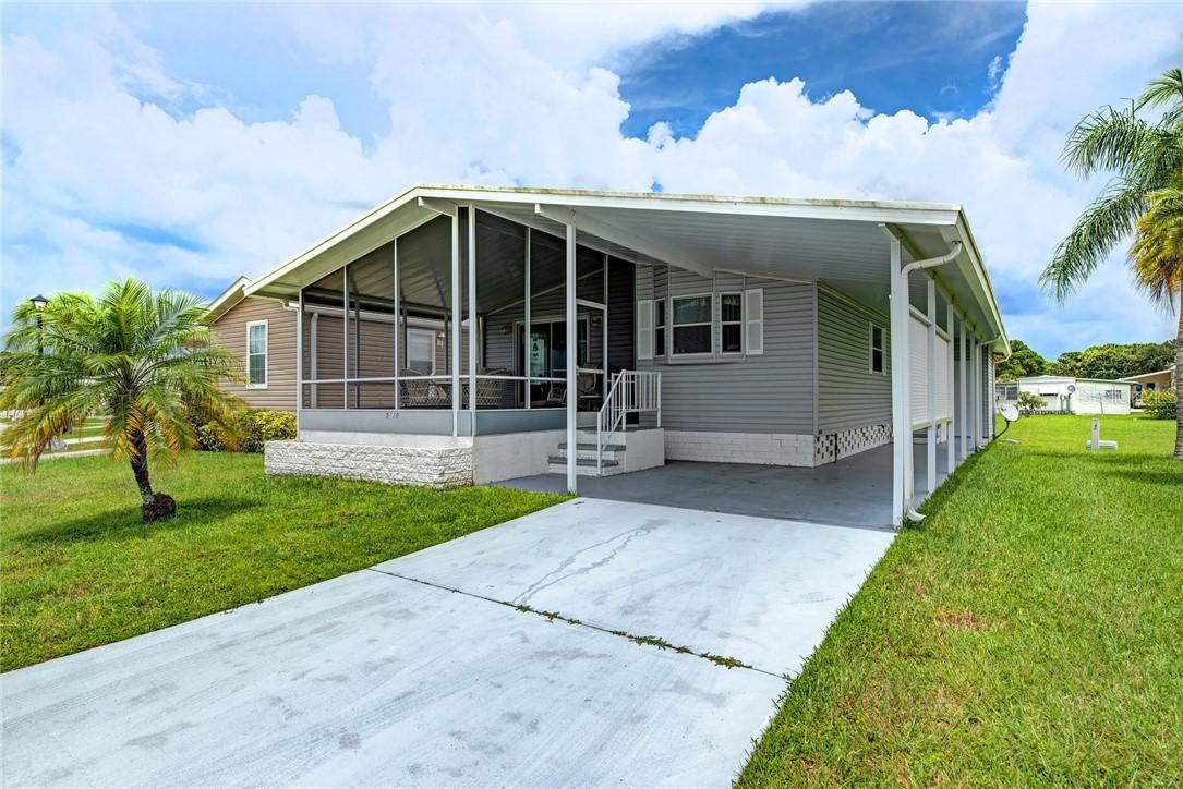 5739 Holiday Park Blvd., North Port, FL 34287