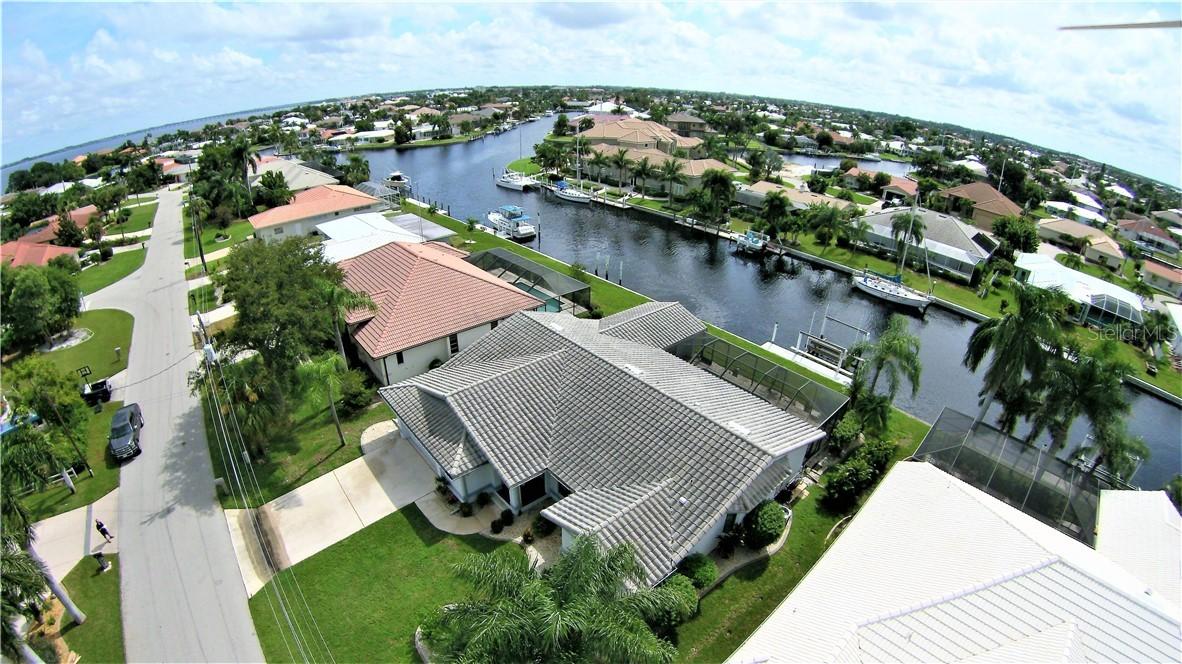2421 Palm Tree Dr., Punta Gorda, FL 33950