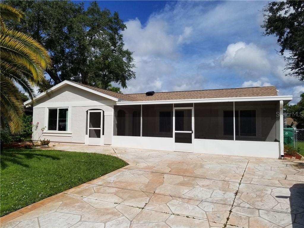 2339 Lakeshore Cir., Port Charlotte, FL 33952