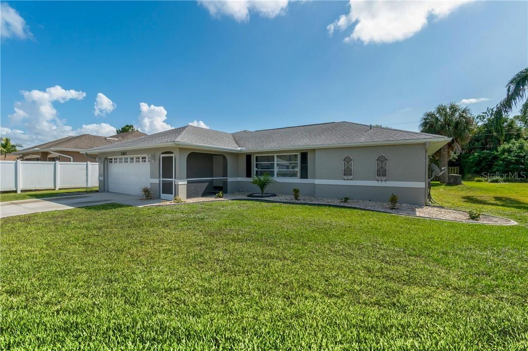 23167 Langdon Ave., Port Charlotte, FL 33954