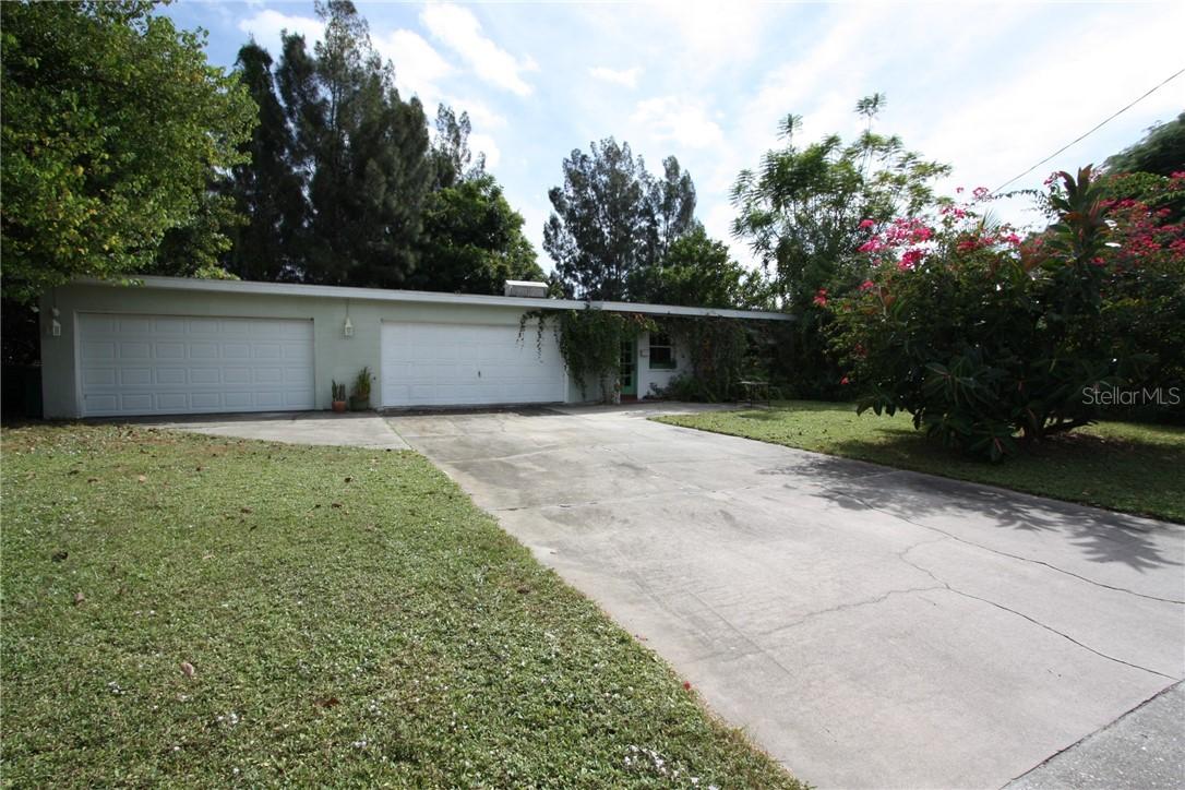 241 Waterway Cir., Port Charlotte, FL 33952