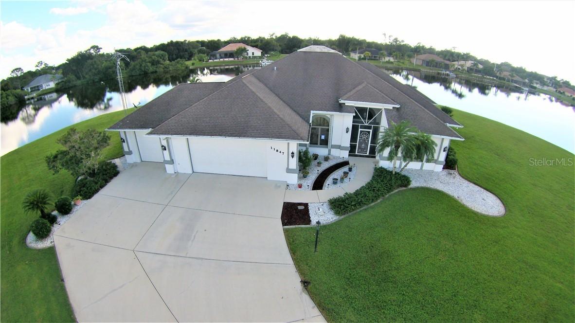 11847 SW Dallas Dr., Lake Suzy, FL 34269