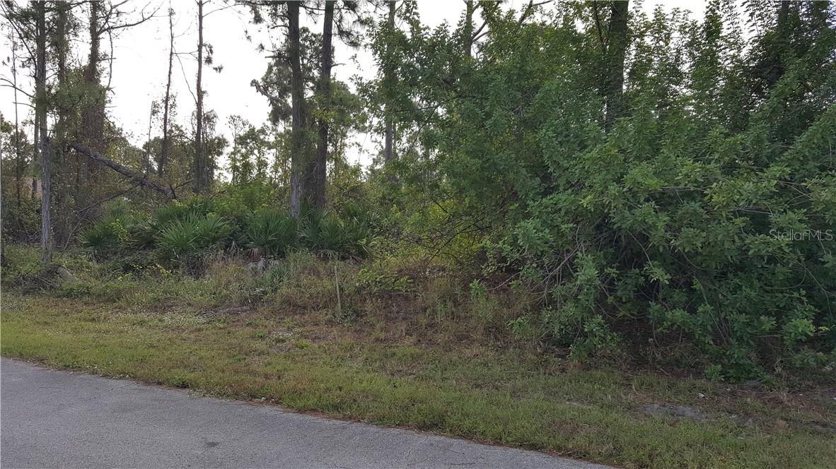 918 Winters St., Lehigh Acres, FL 33974