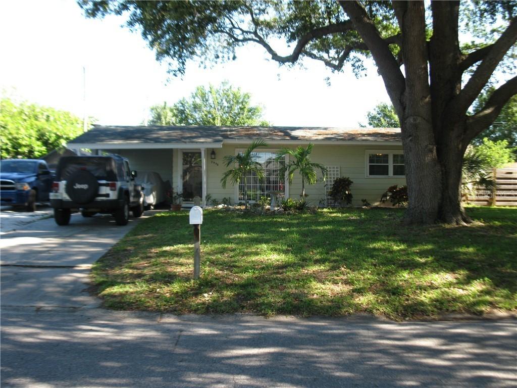 2945 Michigan St., Sarasota, FL 34237