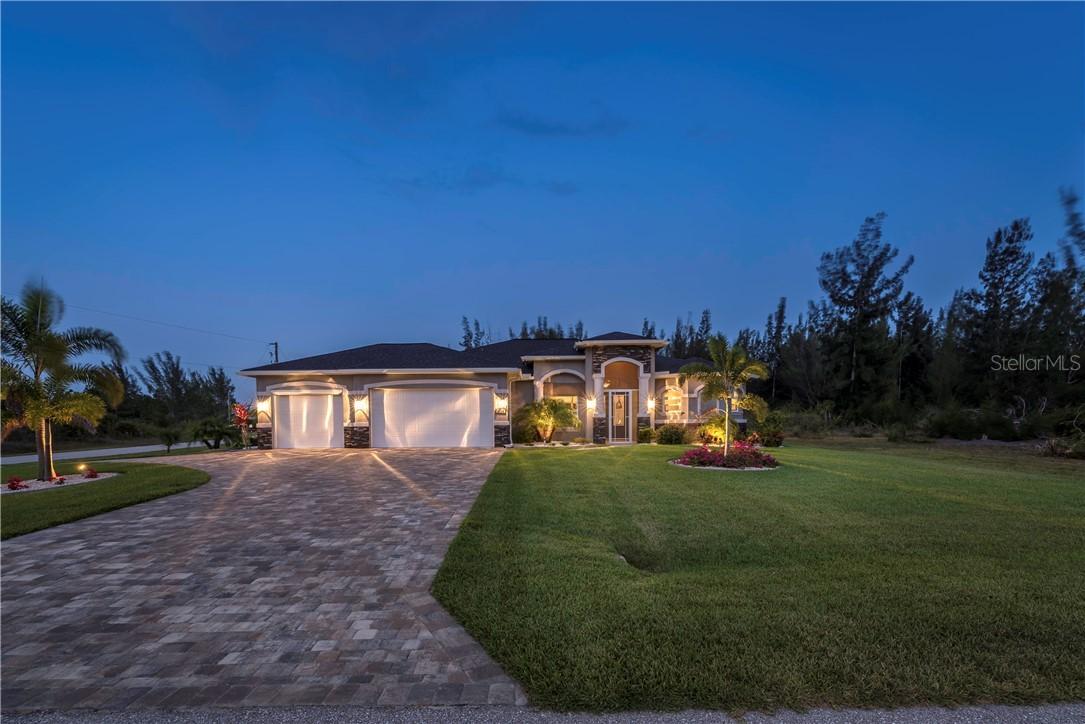 9236 Light St., Port Charlotte, FL 33981