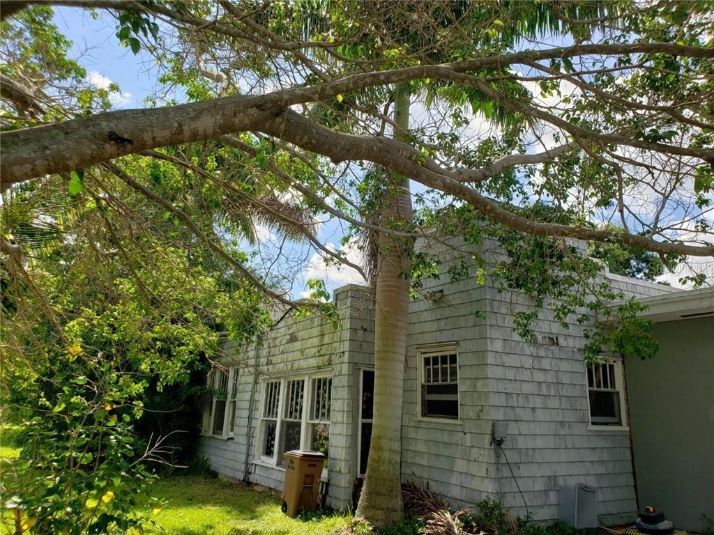 415 Carmalita St. #111 & 112, Punta Gorda, FL 33950