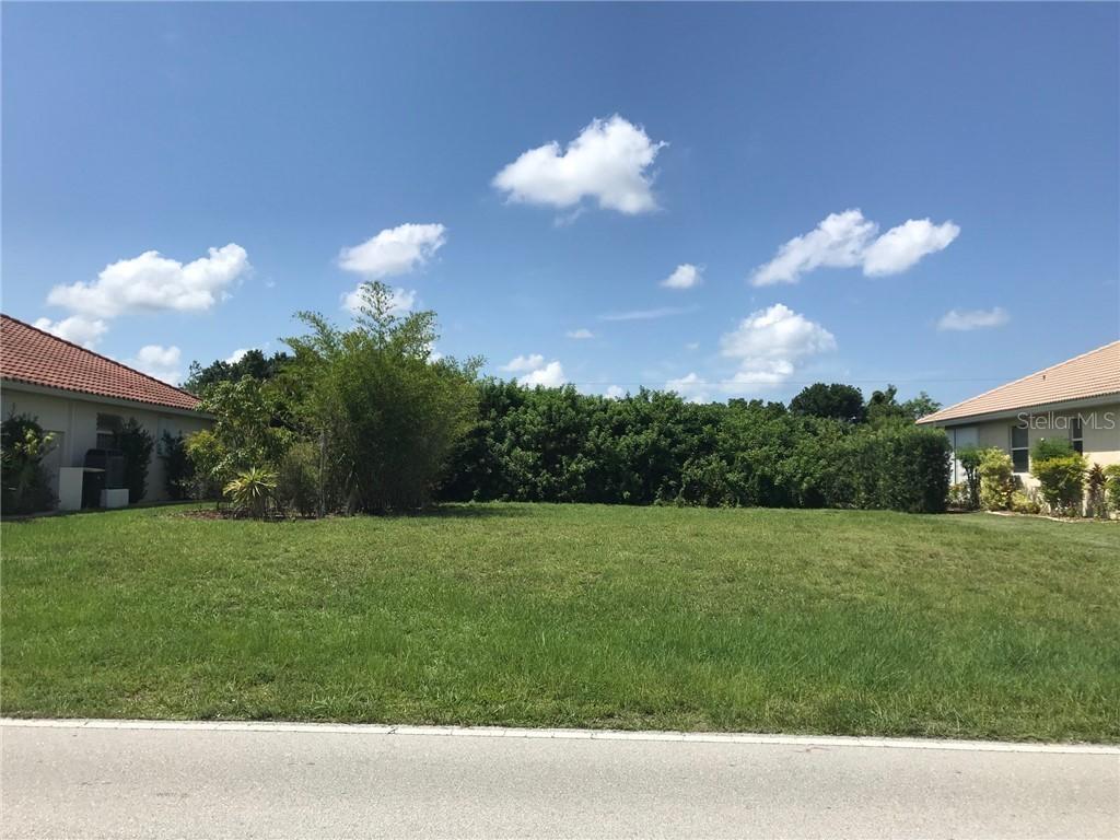 2321 Magdalina Dr., Punta Gorda, FL 33950