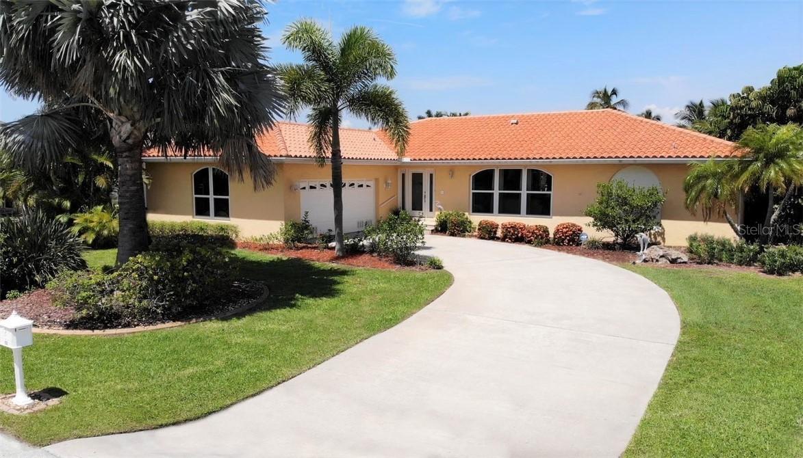 33 Ocean Dr., Punta Gorda, FL 33950