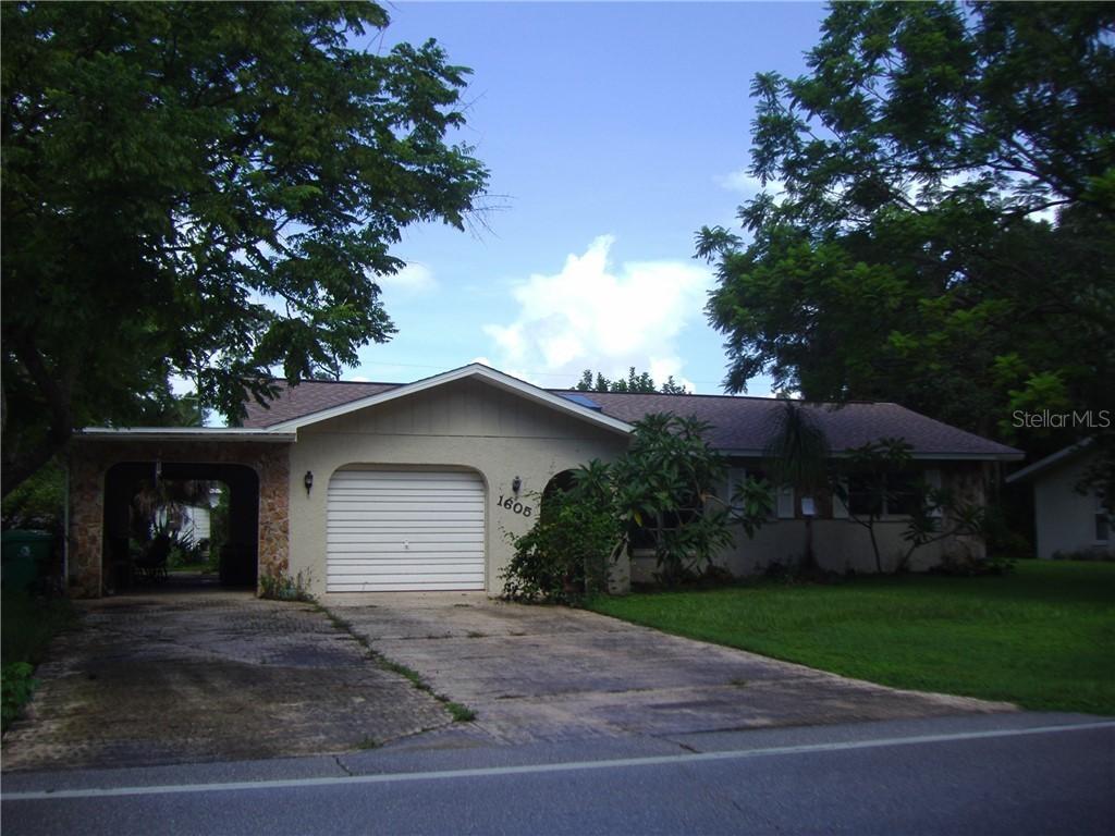1605 Hinton St., Port Charlotte, FL 33952
