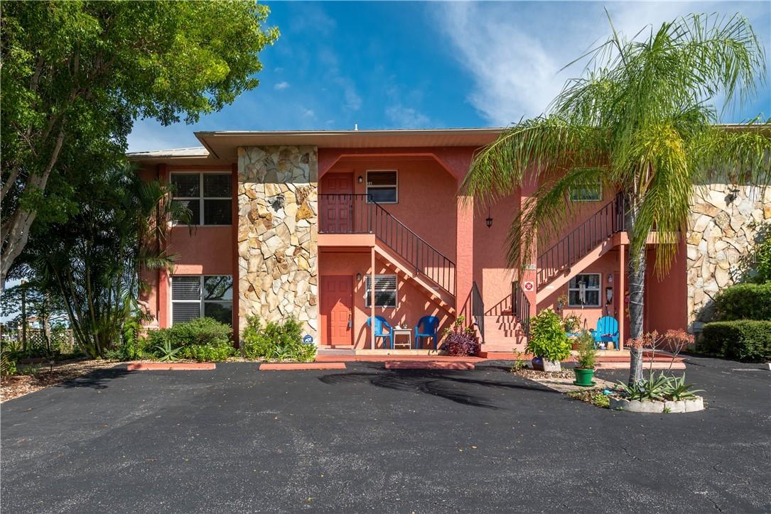 2700 Magdalina Dr. #2A, Punta Gorda, FL 33950