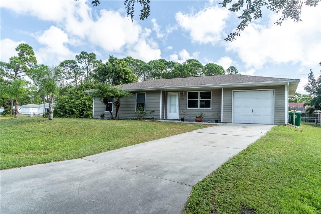 5436 Stokes St., Port Charlotte, FL 33981