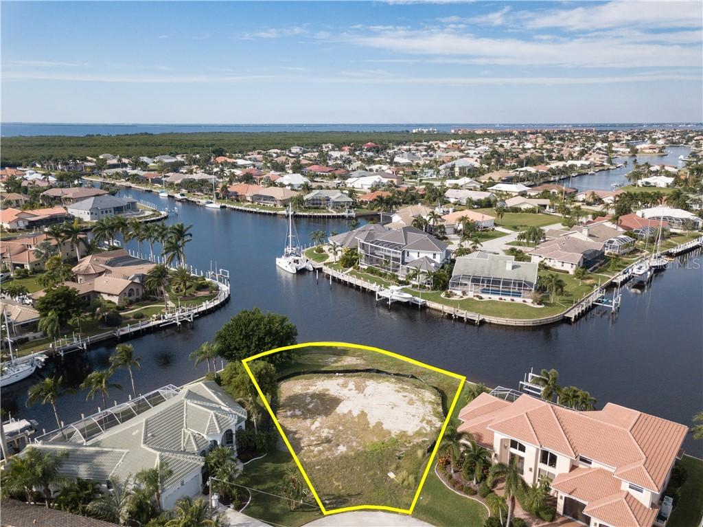2454 Saint David Island Ct., Punta Gorda, FL 33950