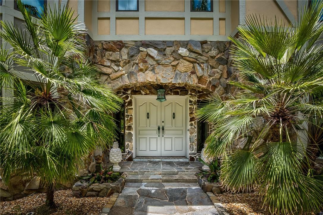 2 Mandershaw Ln., Punta Gorda, FL 33982