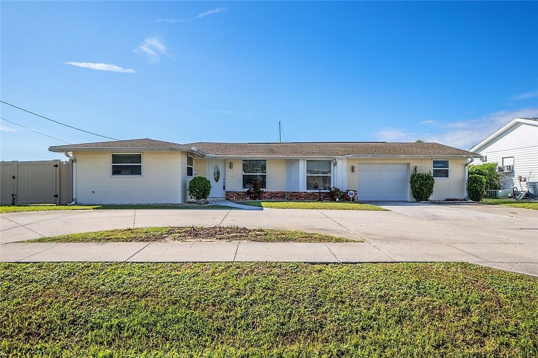 21285 Edgewater Dr., Port Charlotte, FL 33952