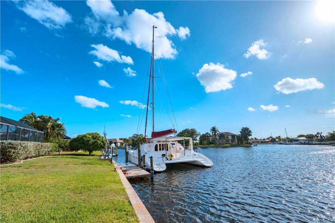 135 Hibiscus Dr., Punta Gorda, FL 33950