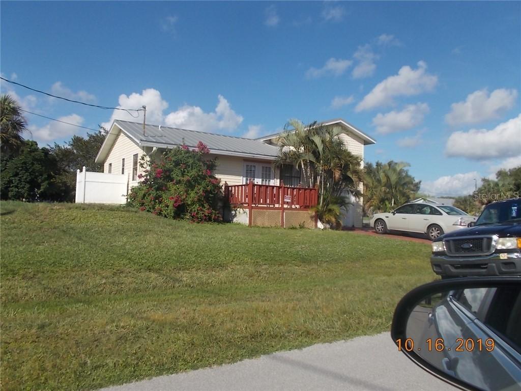 2835 Wisteria Pl., Punta Gorda, FL 33950